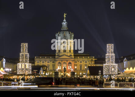 Traditioneller Weihnachtsmarkt am Schloss Charlottenburg, Berlin, Deutschland, traditionellen Weihnachtsmarkt am Schloss Charlottenburg, Deutschland, Christus Stockfoto