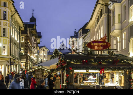 Weihnachtsmarkt in Bad Tölz, Bayern, Deutschland, Weihnachtsmarkt in Bad Tölz, Bayern, Deutschland, Christkindlmarkt, Weihnachtsmarkt, Bad Tölz, obere Stockfoto