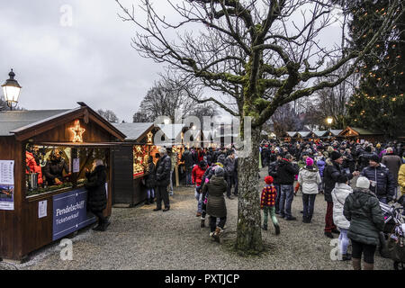 Weihnachtsmarkt in Rottach-Egern am Tegernsee, Bayern, Deutschland, Weihnachtsmarkt in Rottach-Egern am Tegernsee, Bayern, Deutschland, Christkindl Stockfoto