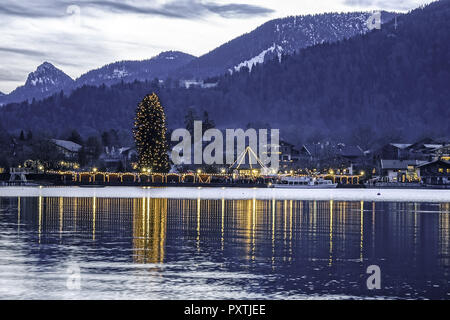 Weihnachtsmarkt in Rottach-Egern am Tegernsee, Bayern, Deutschland, Weihnachtsmarkt in Rottach-Egern am Tegernsee, Bayern, Deutschland, Christkindl Stockfoto