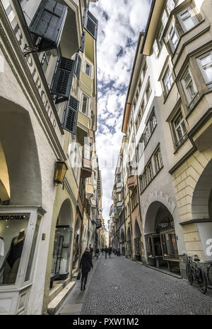 Portici in Bozen Laubengasse Stockfoto