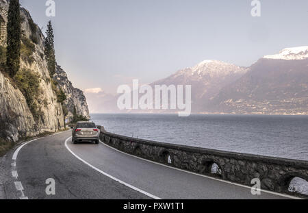 Die Gardesana Occidentale, der Straße am Gardasee, Italien Stockfoto