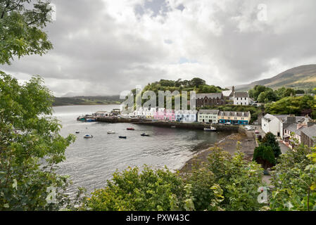 Großbritannien, Schottland, Isle of Skye, Portree, Hafen Stockfoto