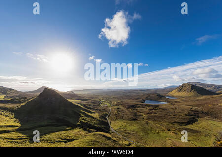 Großbritannien, Schottland, Innere Hebriden, Isle of Skye, Trotternish, Ansicht von quiraing nach Staffin Bay Stockfoto