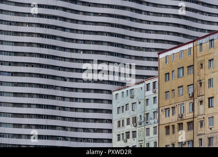 Georgien, Adscharien, Batumi, modernen und alten Fassaden Stockfoto