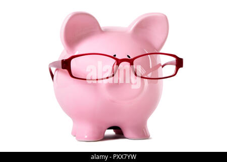 Rosa Sparschwein mit Brille. Auf weiß isoliert. Stockfoto