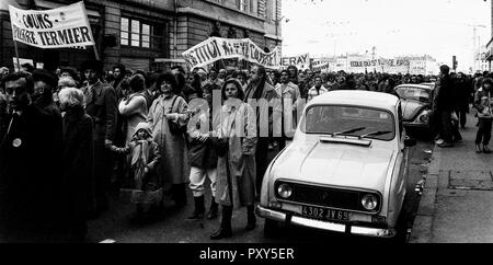 Verteidiger der konfessionellen Schule Protest gegen angebliche Govermental reform, Lyon, Frankreich Stockfoto