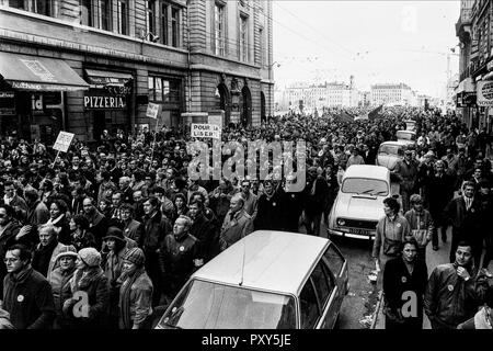 Verteidiger der konfessionellen Schule Protest gegen angebliche Govermental reform, Lyon, Frankreich Stockfoto