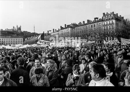 Verteidiger der konfessionellen Schule Protest gegen angebliche Govermental reform, Lyon, Frankreich Stockfoto