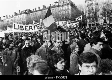 Verteidiger der konfessionellen Schule Protest gegen angebliche Govermental reform, Lyon, Frankreich Stockfoto