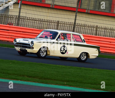 Mike Stephenson, Ford Lotus Cortina, HSCC, HRSR, historische Tourenwagen, Silverstone Endrunden historisches Rennen treffen, Silverstone, Oktober 2018, Autos, Cla Stockfoto