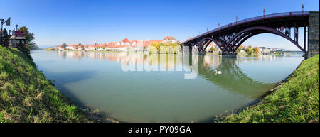 Maribor (Marburg an der Drau): Drau, Main Bridge Glavni die Meisten, Altstadt, Fastenzeit, Kathedrale, Stajerska (Steiermark), Slowenien Stockfoto