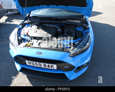 Ford Focus RS Mk3 in Lachgas blaue Lackierung in Donnington Park Rennstrecke an der RS Owners Club National Day 2017 in Nicht modifizierte original OEM Zustand gezeigt Stockfoto