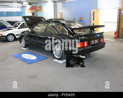 Ford Sierra Cosworth RS 500 1987 Limited Edition homologation Entwicklung in Donnington Park Rennstrecke an der RS Owners Club National Day 2017 Original OEM-Werk Norm concours Zustand Mk1 1. Generation Stockfoto