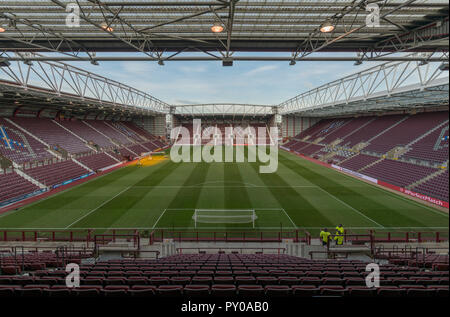 Die neue Haupttribüne, Austausch des Archibald Leitch stand auf Tynecastle vervollständigt die Modernisierung und Sanierung der Herzen Fußballplatz, Edinburgh Stockfoto