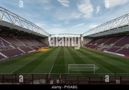 Die neue Haupttribüne, Austausch des Archibald Leitch stand auf Tynecastle vervollständigt die Modernisierung und Sanierung der Herzen Fußballplatz, Edinburgh Stockfoto