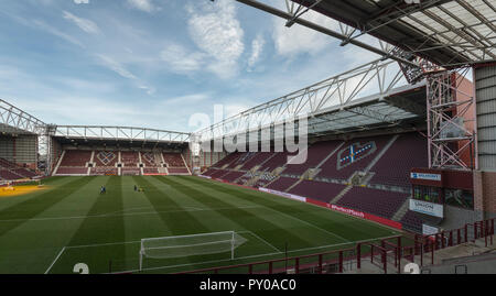 Die neue Haupttribüne, Austausch des Archibald Leitch stand auf Tynecastle vervollständigt die Modernisierung und Sanierung der Herzen Fußballplatz, Edinburgh Stockfoto