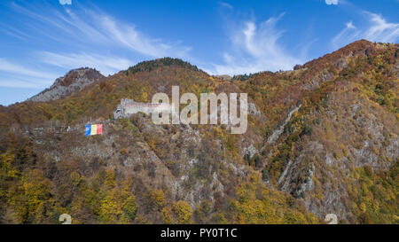 Luftaufnahme von Poenari Festung ruiniert, Rumänien Stockfoto