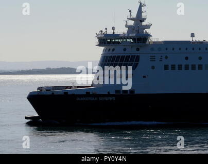 AJAXNETPHOTO. 2018. Im englischen Kanal. - CROSS CHANNEL AUTO- und PASSAGIERFÄHRE DFDS Seaways IN DUNKERQUE DUNKERQUE HAFEN ANSATZ KANAL CALAIS vorbei. Foto: Jonathan Eastland/AJAX REF: GX8 180910 885 Stockfoto