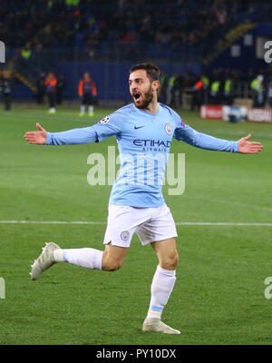 Charkow, Ukraine. 23. Oktober, 2018. Bernardo Silva von Manchester City feiert nach zählte ein Ziel während der UEFA Champions League Spiel gegen S Stockfoto