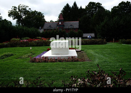 Franklin Delano Roosevelt's Grave Springwood, der Heimat von Franklin Delano Roosevelt am Hyde Park, NY. Foto von Dennis Brack Foto von Dennis Brac Stockfoto