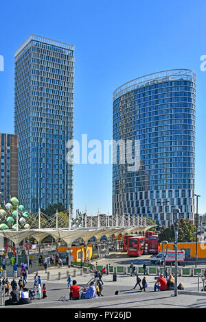 Stratford East London Stadtzentrum bus station & Neues modernes Gebäude Wolkenkratzer skyline Sehenswürdigkeiten Büro & Appartementhaus home Newham England Großbritannien Stockfoto