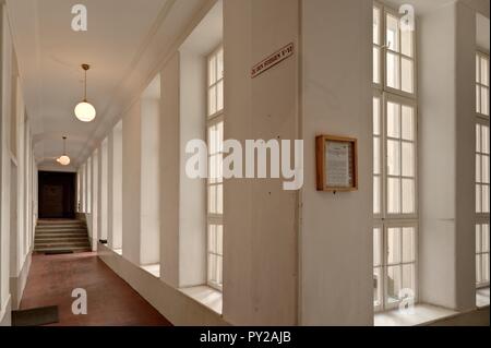 Wien, Gemeindebau des "Roten Wien" - Wien, Rat Tenement Blocks, 'roten Wien', Ludo Hartmann-Hof, Albertgasse 13 - 17, Cesar Poppovits 1925 Stockfoto