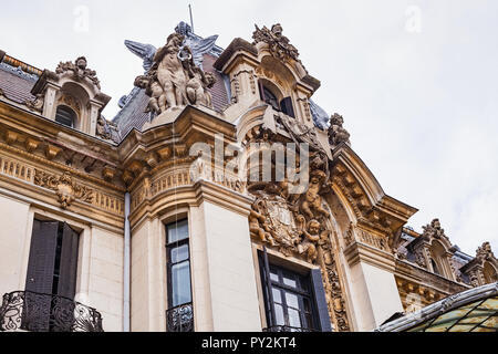 Bild von einem wunderschönen Cantacuzino Palace in Bukarest, der Hauptstadt von Rumänien Stockfoto