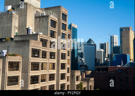 16.09.2018, Sydney, New South Wales, Australien - ein Blick auf die bekannten Sirius Apartments, einem Projekt des sozialen Wohnungsbaus aus den 70er Jahren an den Felsen Stockfoto