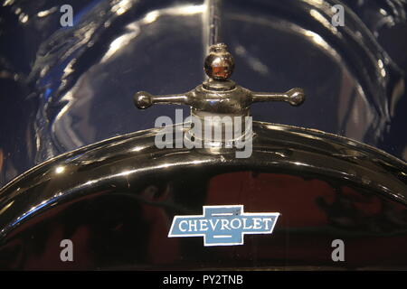 Logo und Ornament des antiken Chevrolet im Car and Carriage Caravan Museum in Luray Caverns, VA, USA Stockfoto