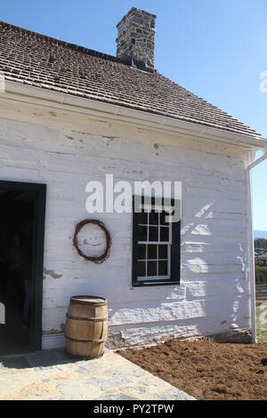 Altes Haus ausgestellt im Luray Valley Museum, VA, USA Stockfoto