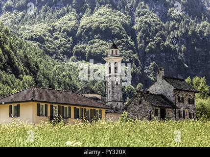 Bergdorf Sonogno, Verzascatal, Tessin, Schweiz Stockfoto