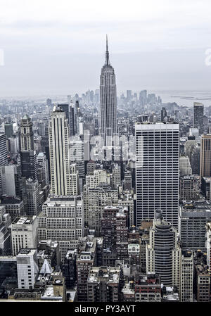 Manhattan, Aussicht mit Empire State Building, New York, USA Stockfoto