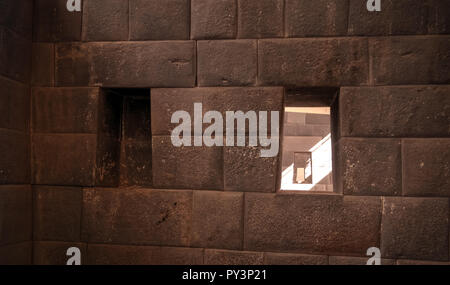 Details von Mauerwerk der Coricancha, berühmten Tempel in der Inca Empire bei Cuzco, Peru Stockfoto