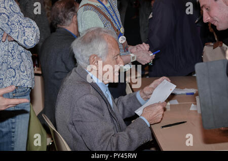 Jean d'Ormesson auf der Buchmesse am Porte de Versailles in Paris Frankreich am 23. März 2014 Stockfoto