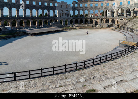 Römisches Amphitheater in Pula. Erbaut im 1. Jahrhundert n. Chr. Pula, Pola, Istrien, Kroatien Stockfoto