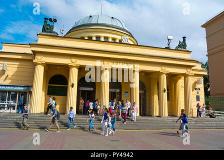 Connaught Place Metro Station, Kirovsky, Saint Petersburg, Russland Stockfoto