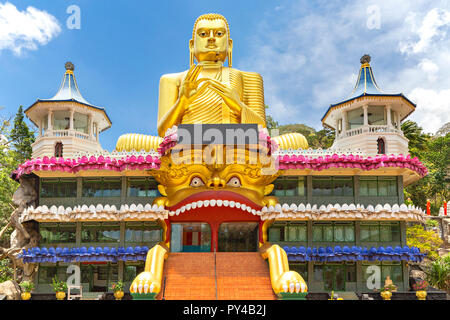 Blick über der Goldene Tempel von Dambulla in Sri Lanka Stockfoto