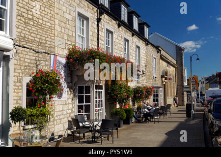 Bear Inn, Cowbridge High Street, Tal von Glamorgan, South Wales, UK. Stockfoto