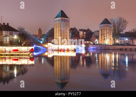 Nacht Petite France in Straßburg, Elsass Stockfoto