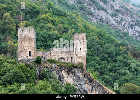 Ruinen des Schlosses Castle in der Nähe von Sainte-Marie Esterre und Luz-Saint-Sauveur, Hautes-Pyrénées, Frankreich Stockfoto