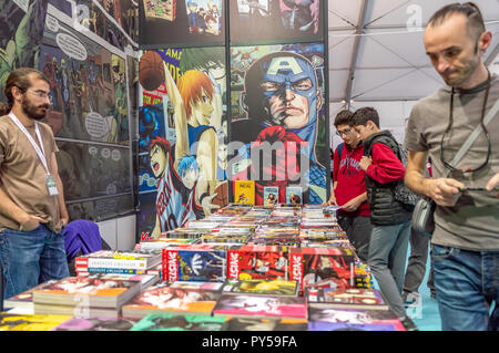 Eskisehir, Türkei - Oktober 09, 2018: Bunte stand von Comics Publisher' Gerekli Seyler' in Eskisehir Buchmesse Stockfoto