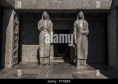 Nationalpark Lovcen, Montenegro - Eingang zum mausoleum von Petar II Petrovic Njegos Montenegro (1813-1851), Philosoph, Dichter und Herrscher Stockfoto