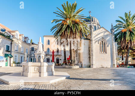 Erzengel Michael orthodoxe Kirche in der Altstadt in Herceg Novi, Montenegro Stockfoto