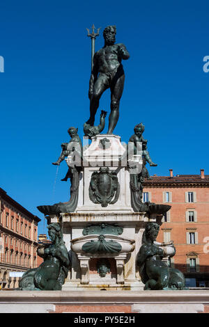 Italien, Bologna, 22.10.2018: der Neptunbrunnen nach der Restaurierung Stockfoto