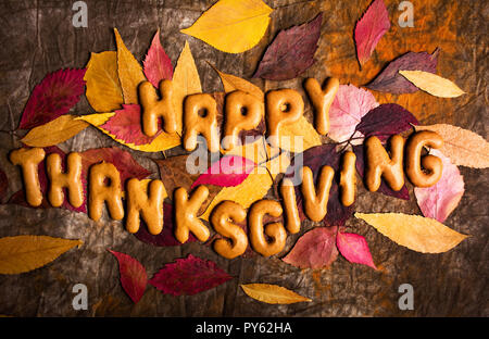 Thanksgiving Day Hintergrund mit mit saisonalen Dekorationen Stockfoto