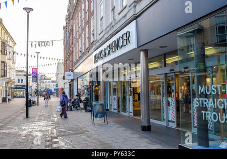 Worthing West Sussex Views & Einzelhandel - Marks & Spencer Kaufhaus in Montague Street Stockfoto