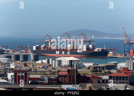 Kapstadt, Südafrika. Einen Überblick über die Schifffahrt in den Hafen von Kapstadt Stockfoto