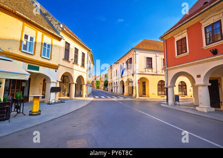 Vukovar Stadtplatz und Architektur street view, slavonija Region von Kroatien Stockfoto