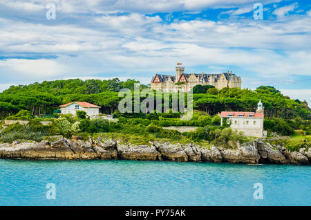 Der Palacio de la Magdalena ist ein Palast, der auf die Magdalena Halbinsel der Stadt Santander, Kantabrien, Spanien. Stockfoto